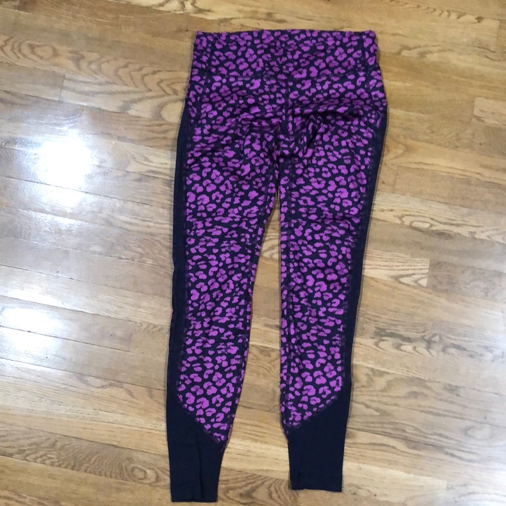 Lululemon pants size 8